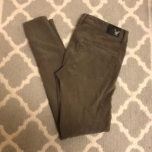 American Eagle brown jegging style pants